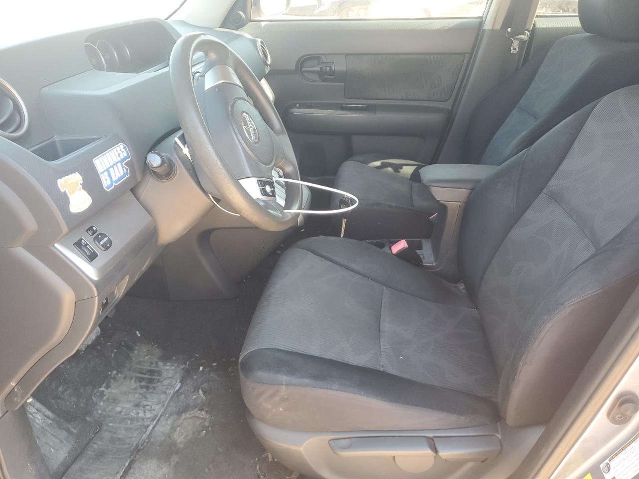 2011 TOYOTA SCION