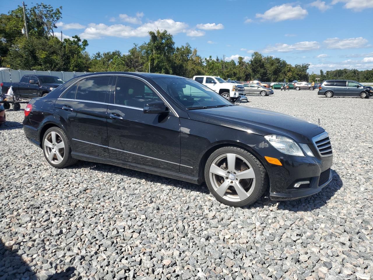 2011 MERCEDES-BENZ E-Class