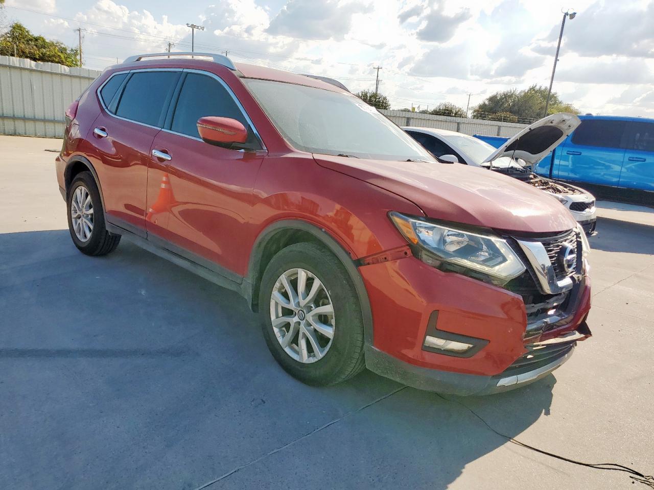 2017 NISSAN ROGUE