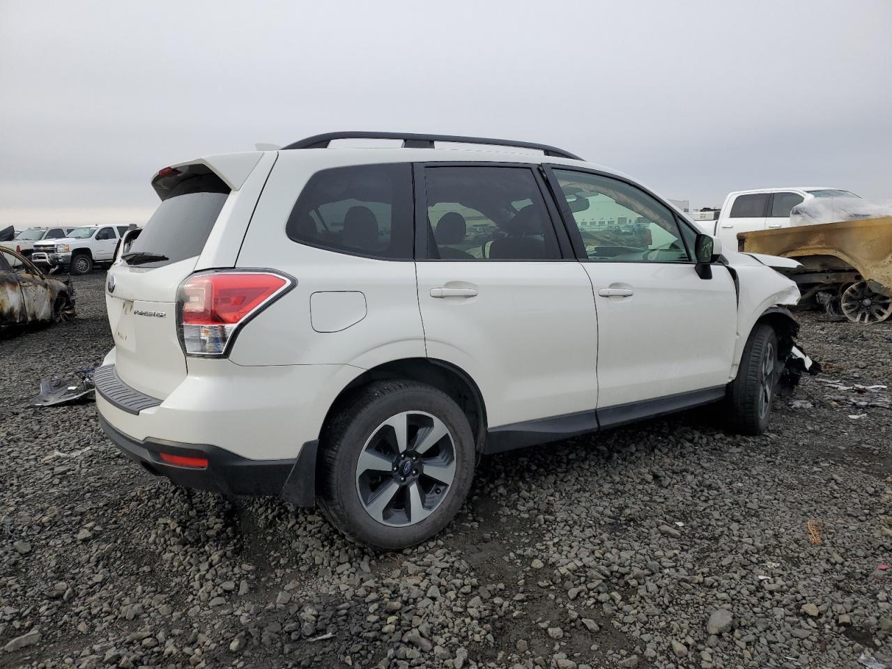 2018 SUBARU FORESTER