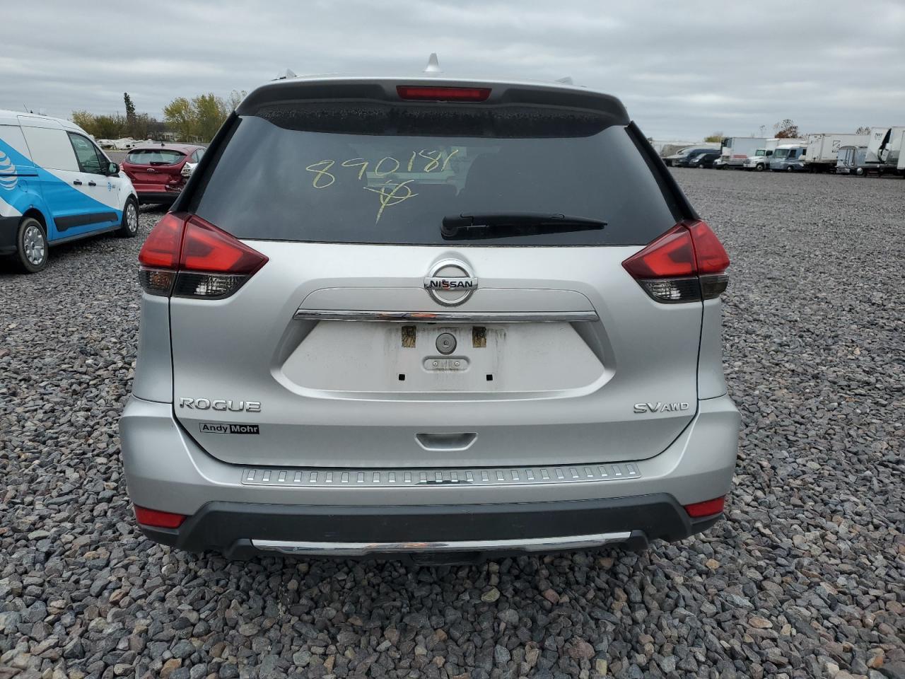 2017 NISSAN ROGUE