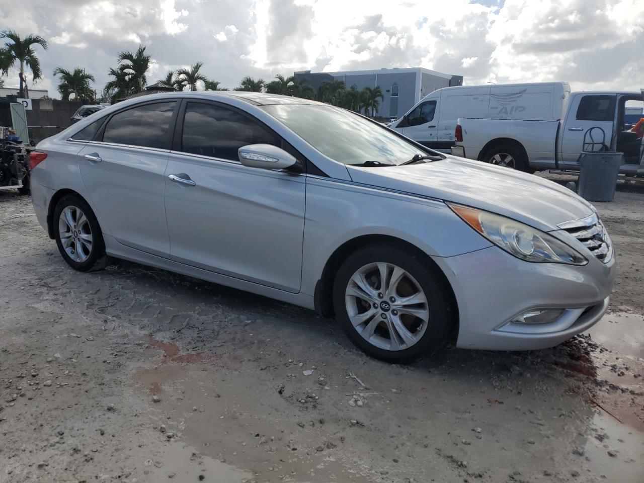 2012 HYUNDAI SONATA