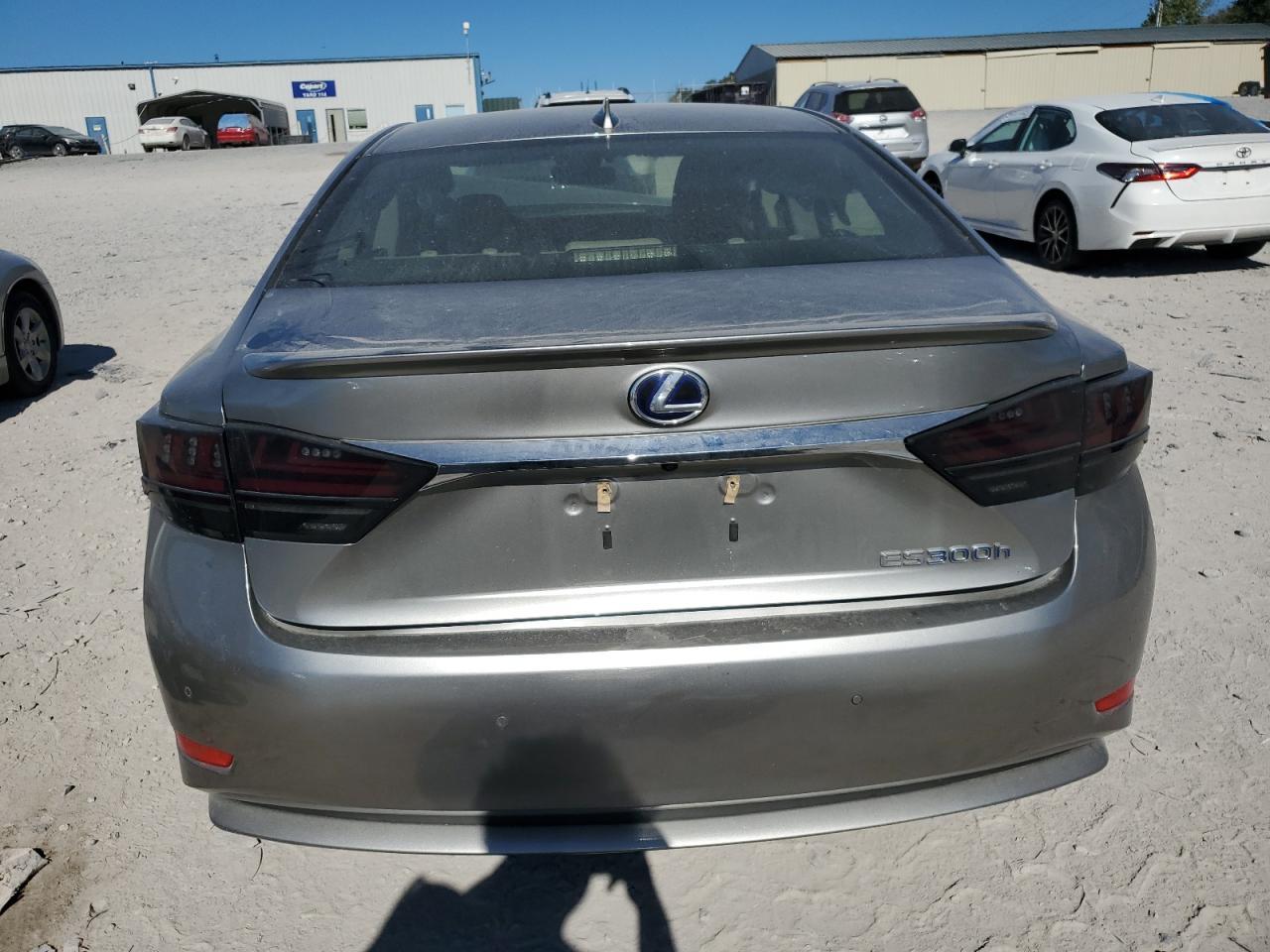 2018 LEXUS Es
