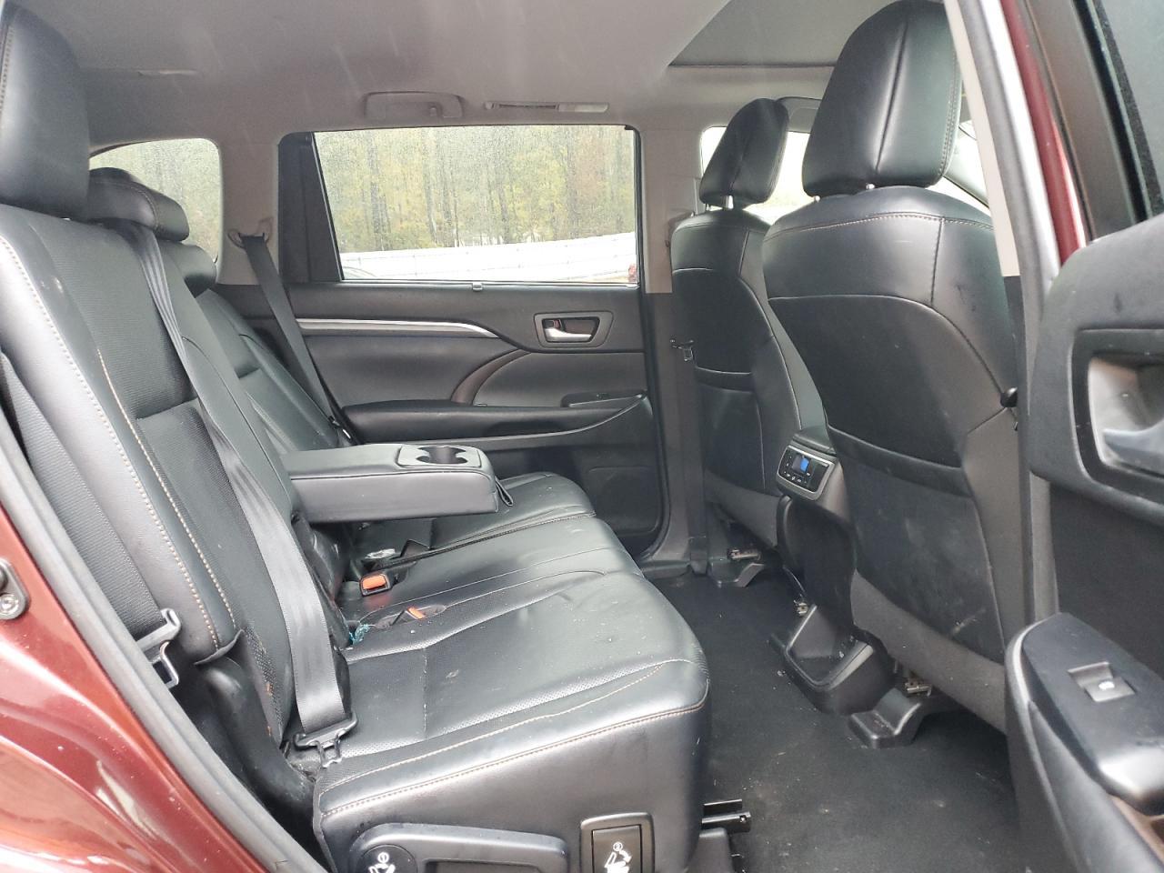 2017 TOYOTA HIGHLANDER