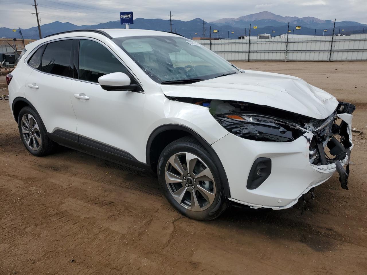 2025 FORD ESCAPE