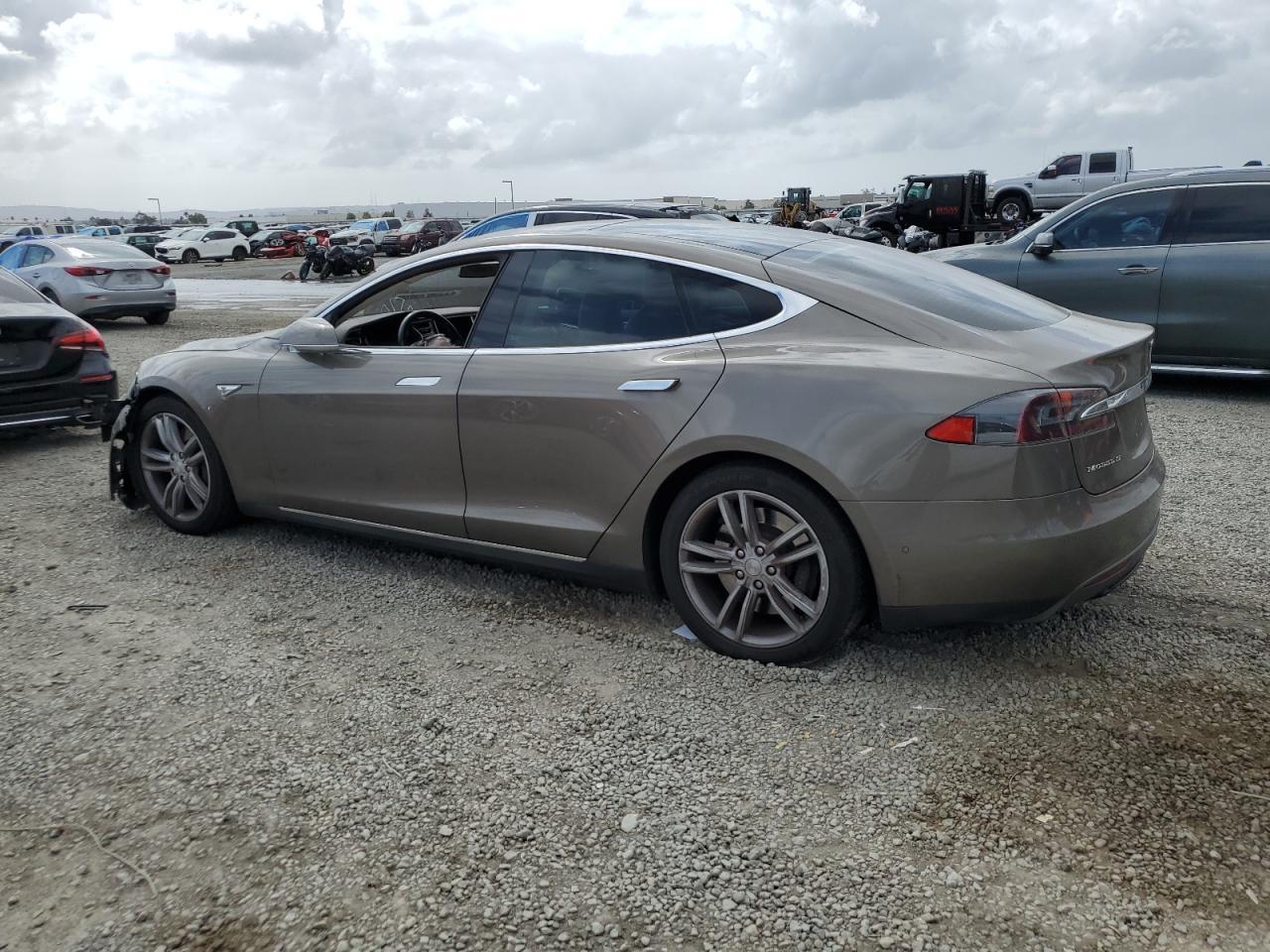 2015 TESLA MODEL S