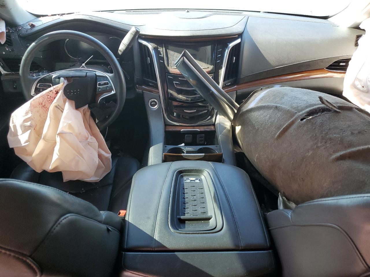 2017 CADILLAC ESCALADE