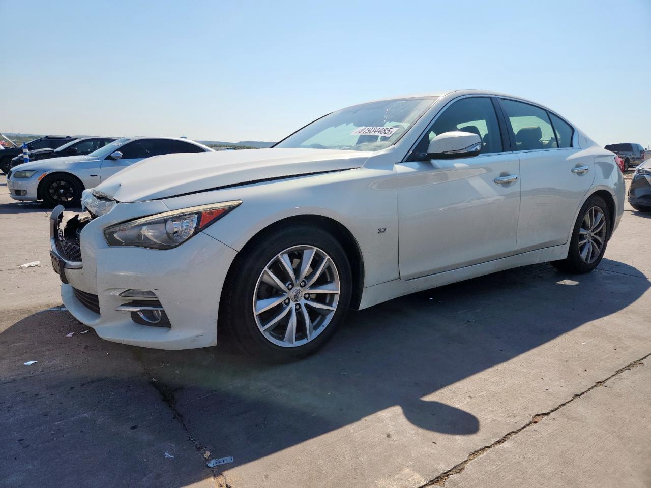 2015 INFINITI Q50
