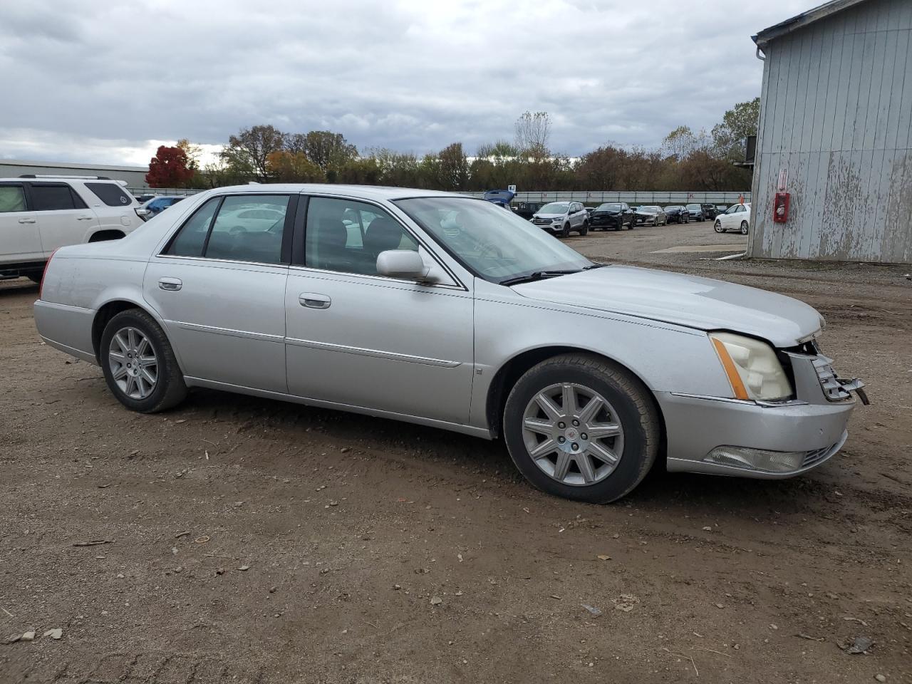 2010 CADILLAC DTS