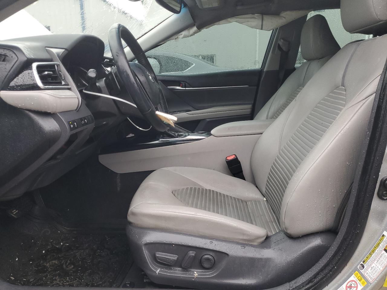 2018 TOYOTA CAMRY