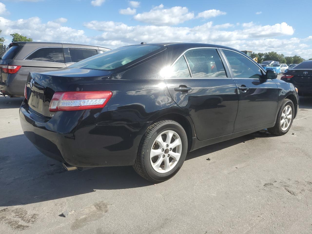 2010 TOYOTA CAMRY