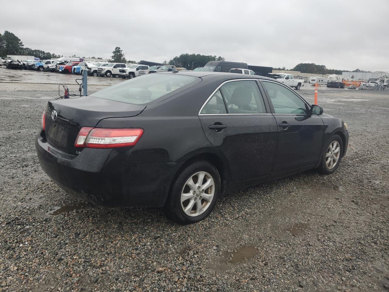 2010 TOYOTA CAMRY