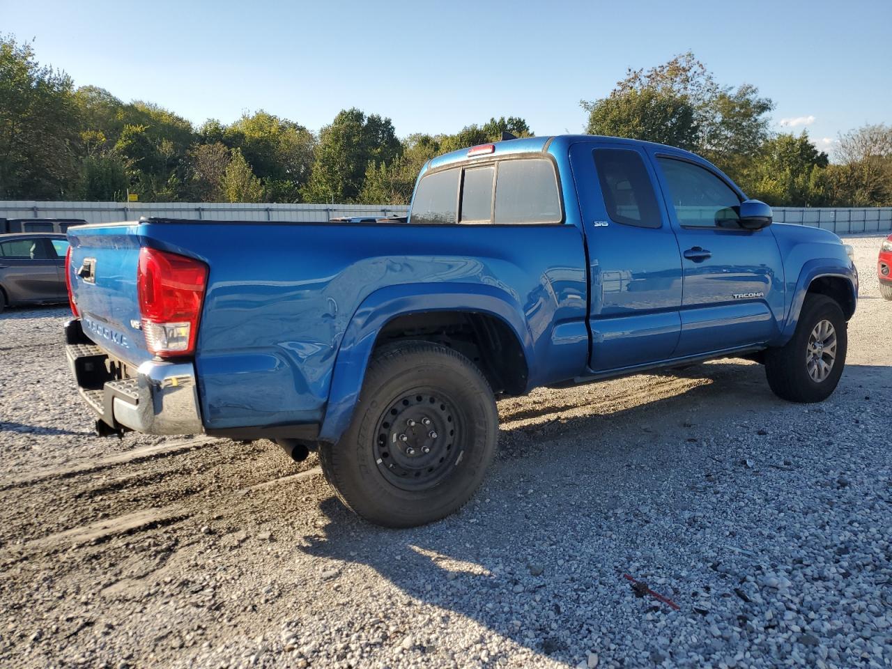 2017 TOYOTA TACOMA