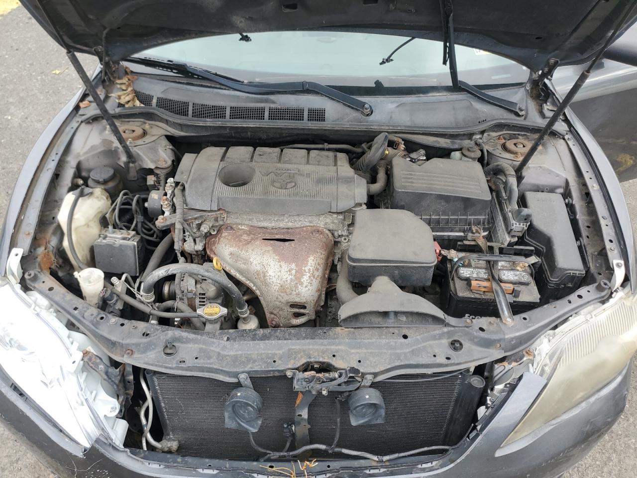 2011 TOYOTA CAMRY