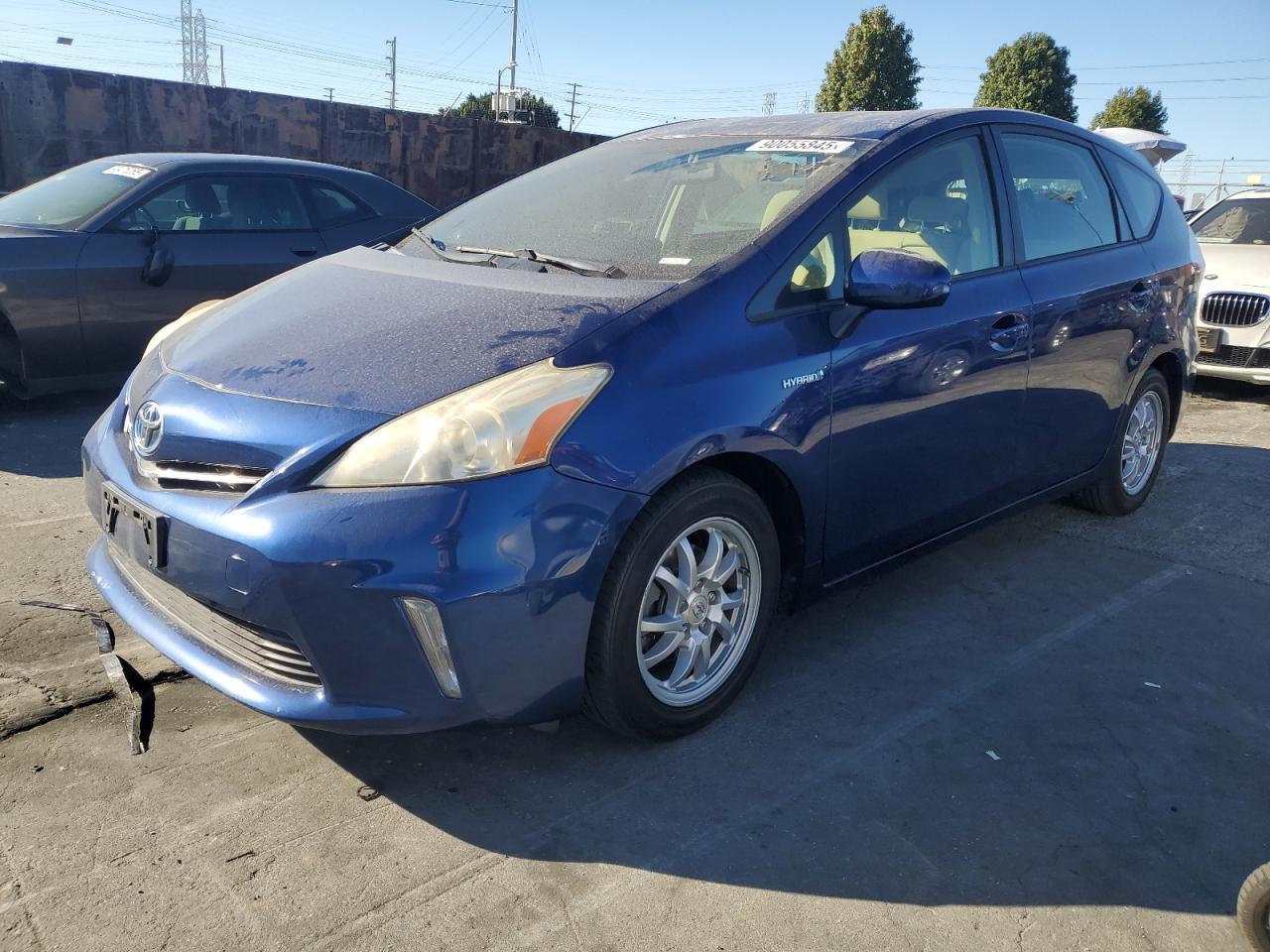 2013 TOYOTA PRIUS V