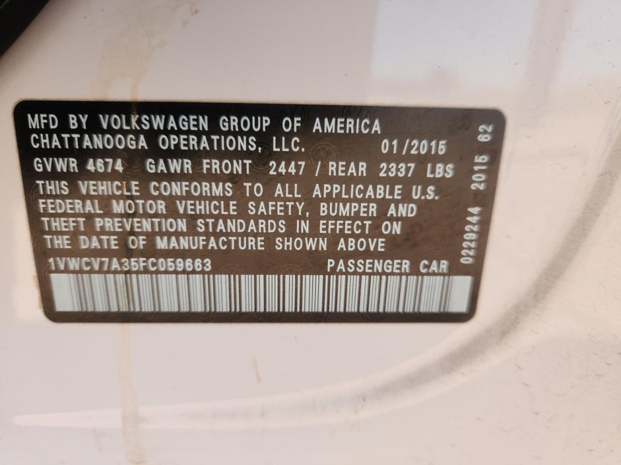 2015 VOLKSWAGEN Passat
