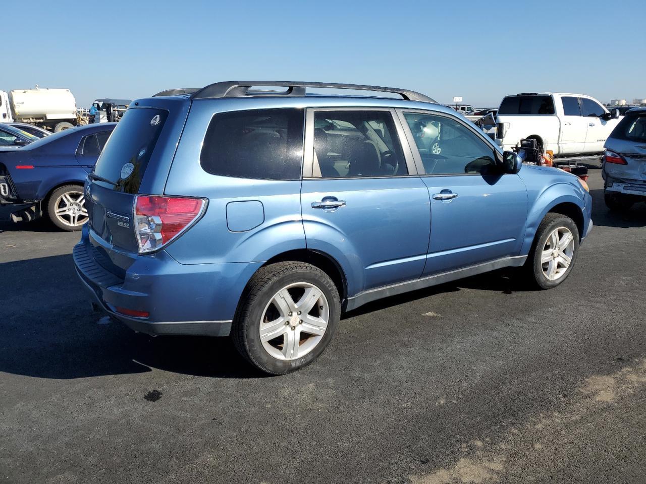 2010 SUBARU FORESTER