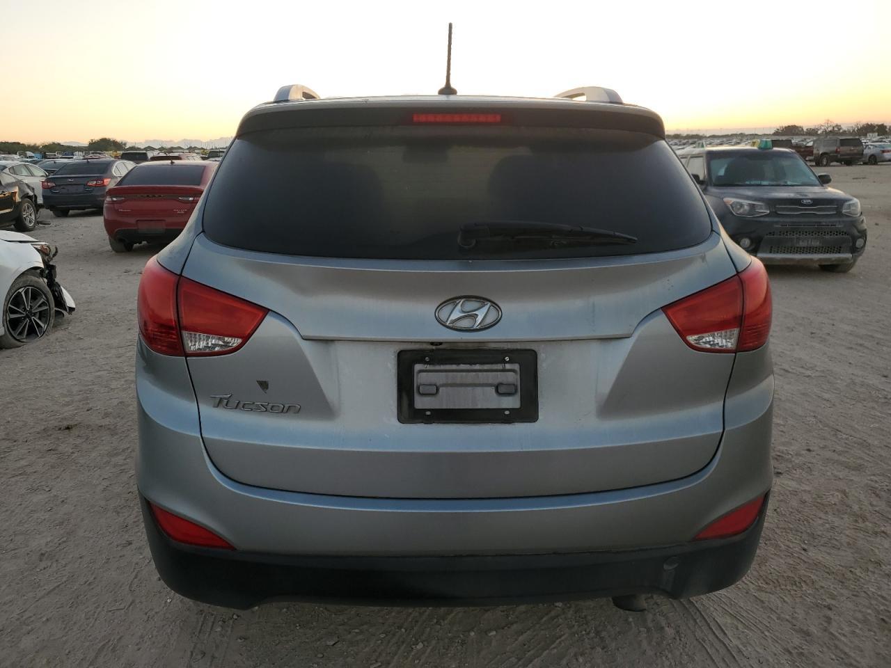 2015 HYUNDAI TUCSON