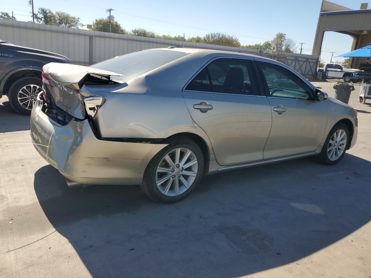 2014 TOYOTA CAMRY