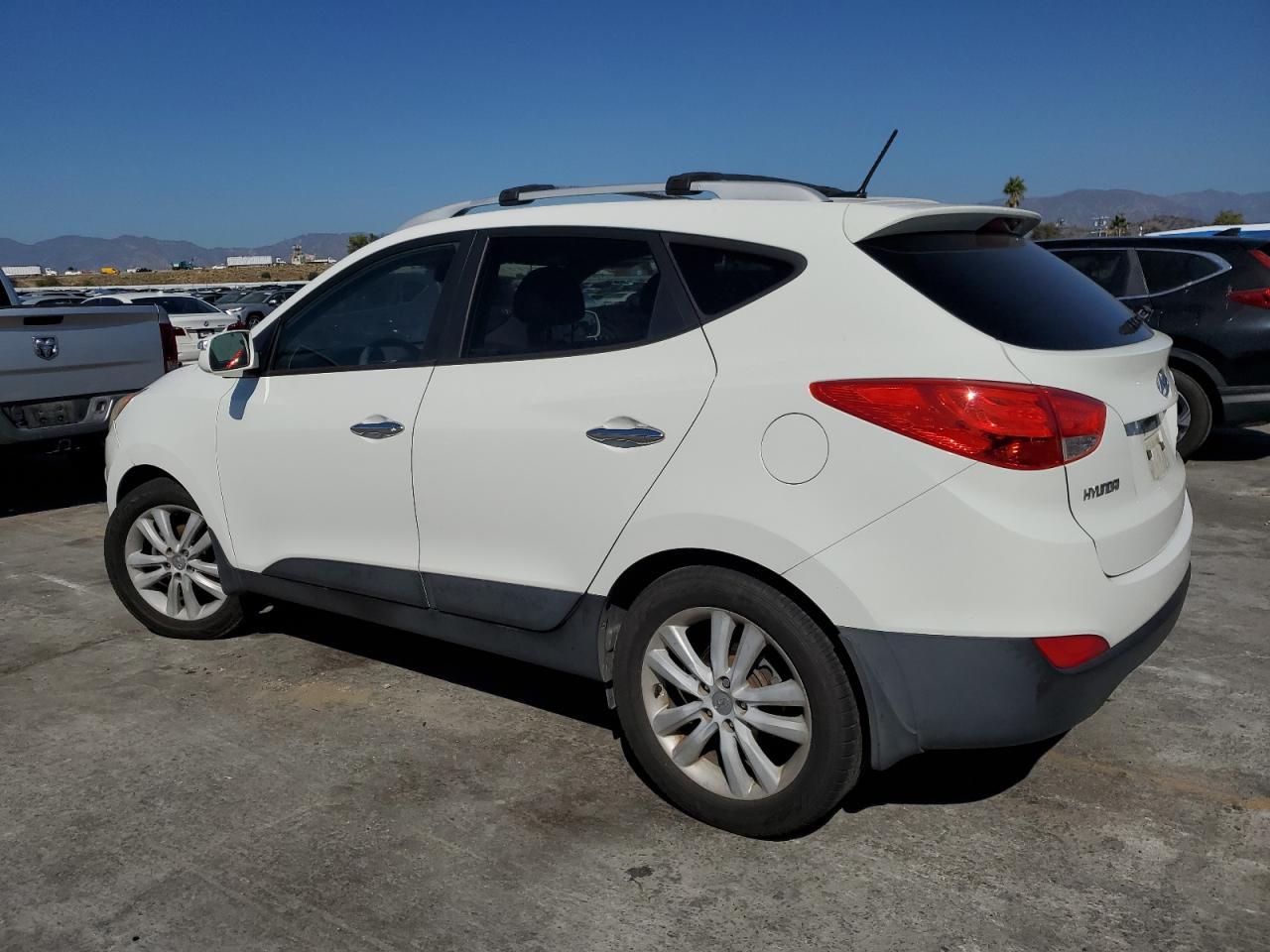 2011 HYUNDAI TUCSON