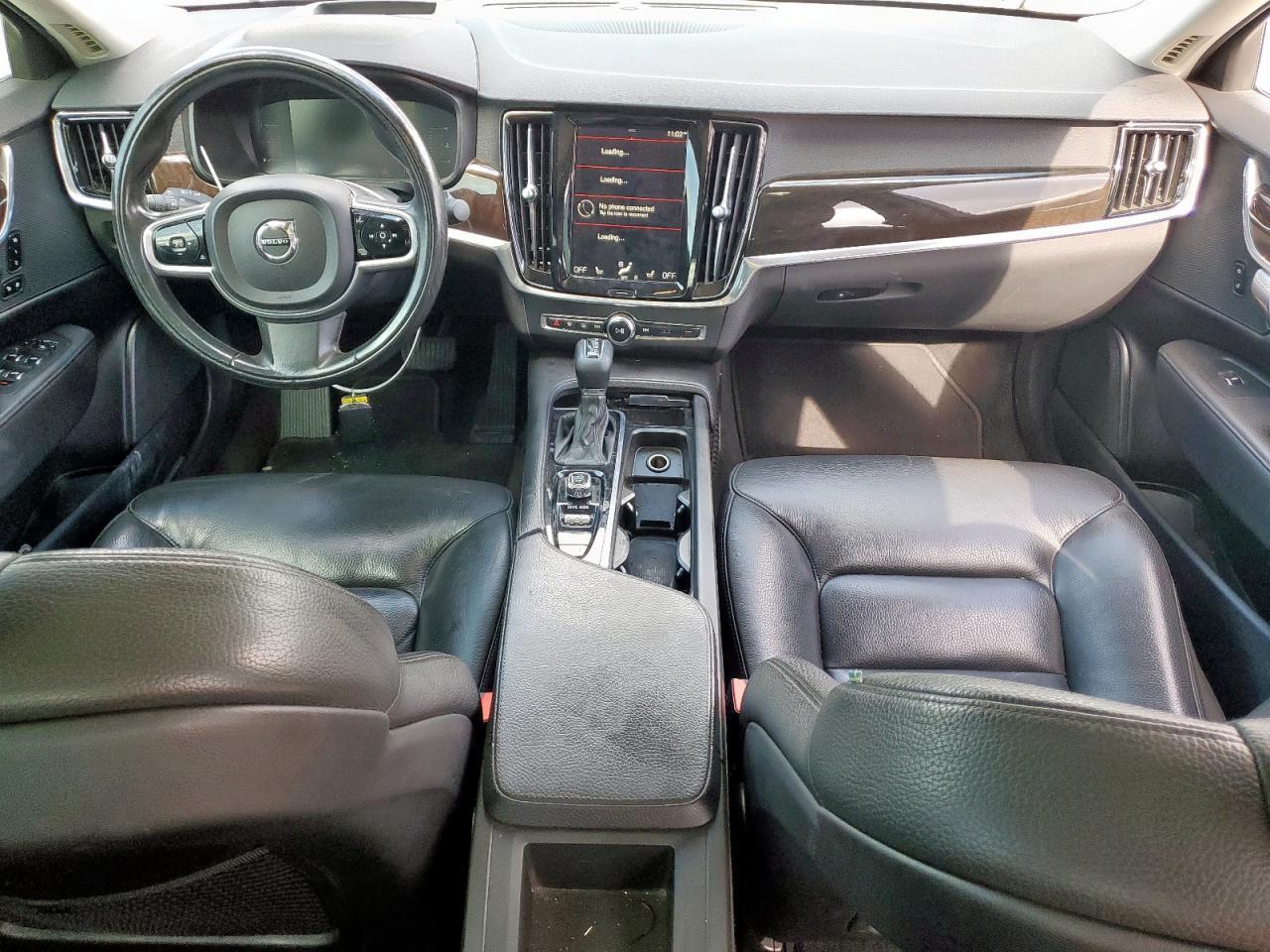 2018 VOLVO S90
