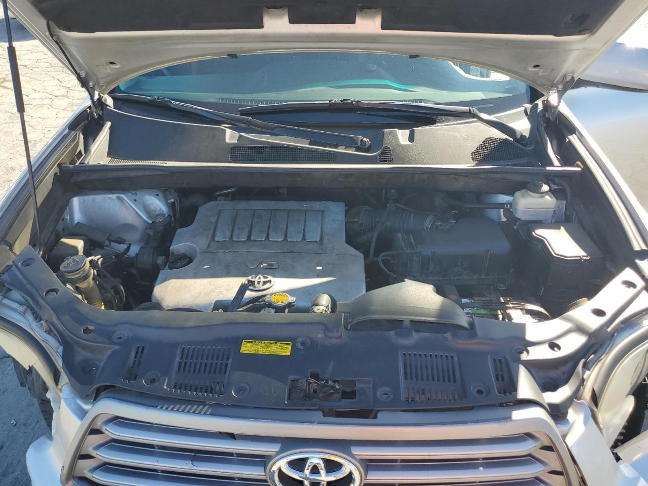 2010 TOYOTA HIGHLANDER