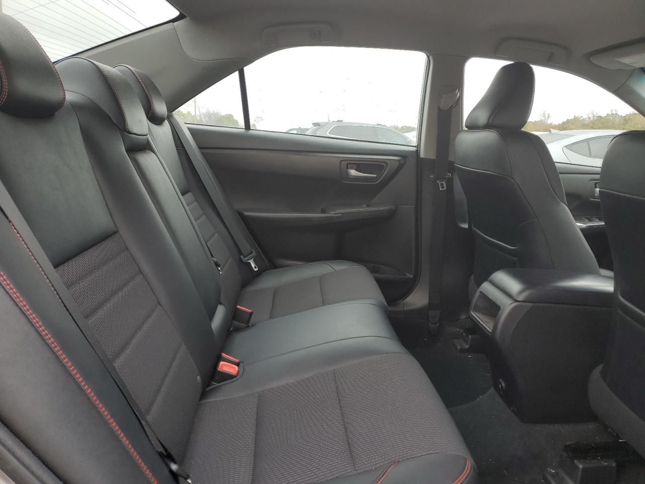 2017 TOYOTA CAMRY