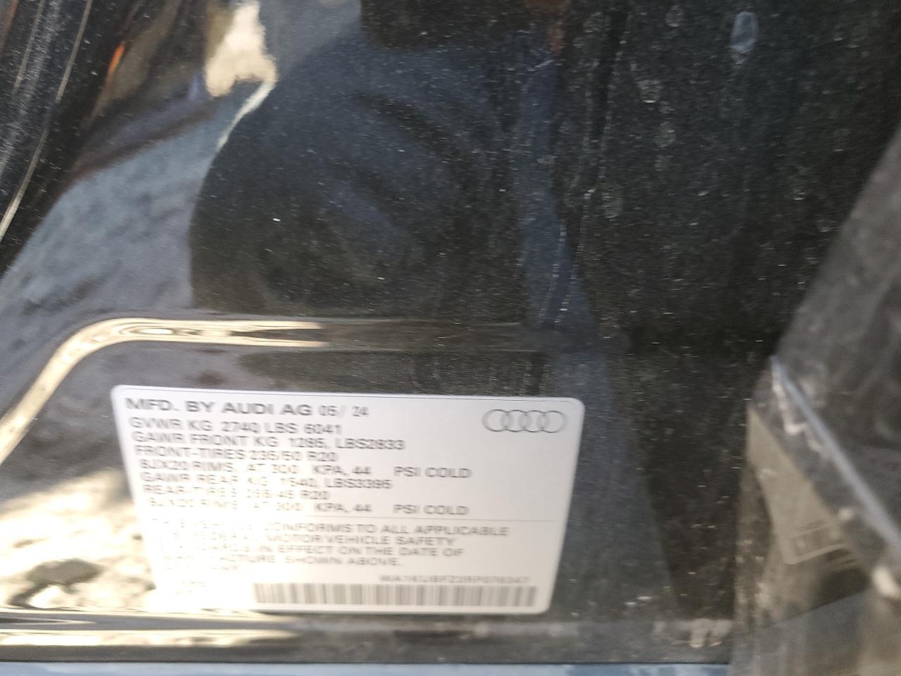 2024 AUDI Q4 e-tron