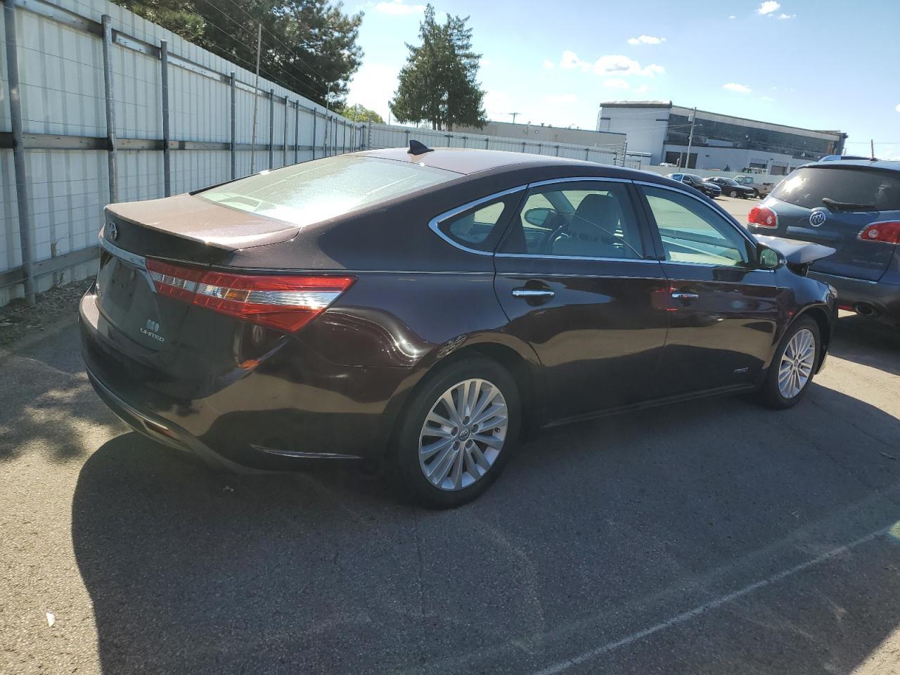 2014 TOYOTA Avalon