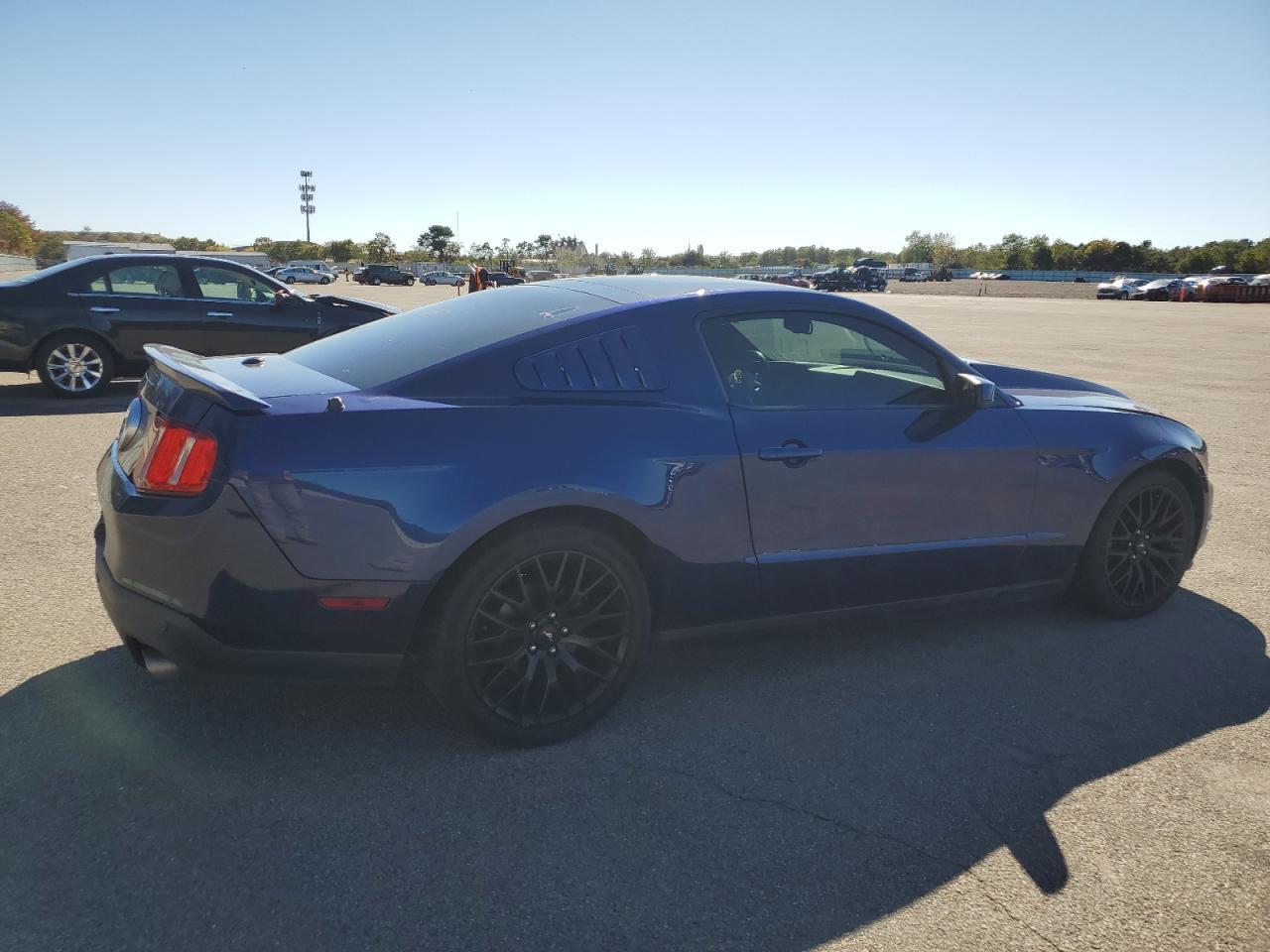 2010 FORD MUSTANG
