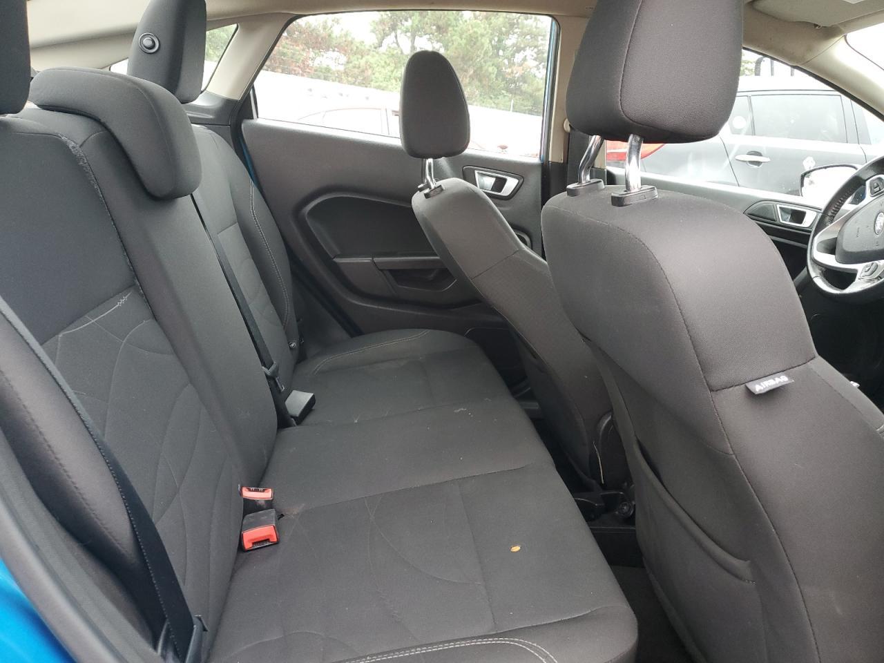 2016 FORD Fiesta