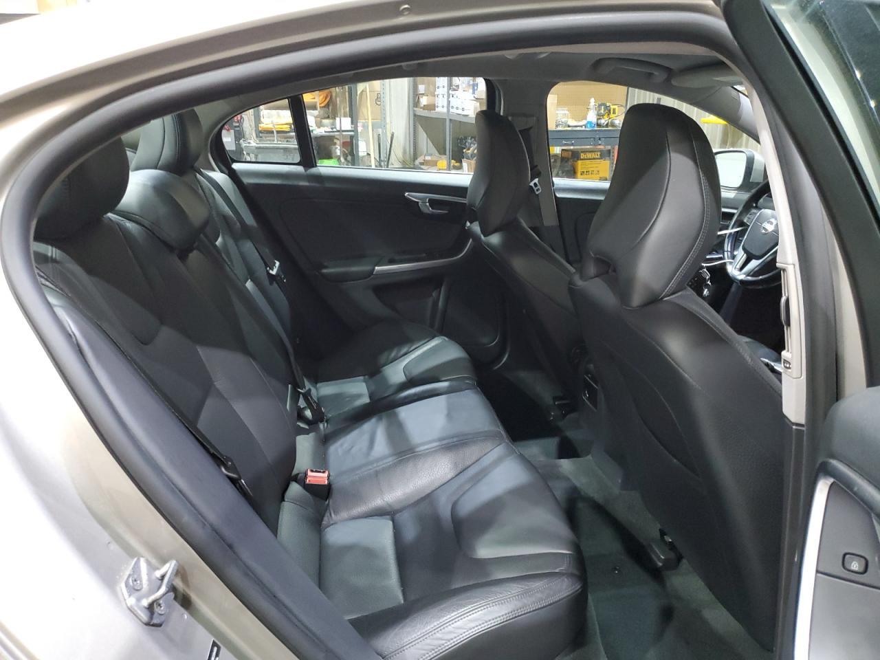 2014 VOLVO S60