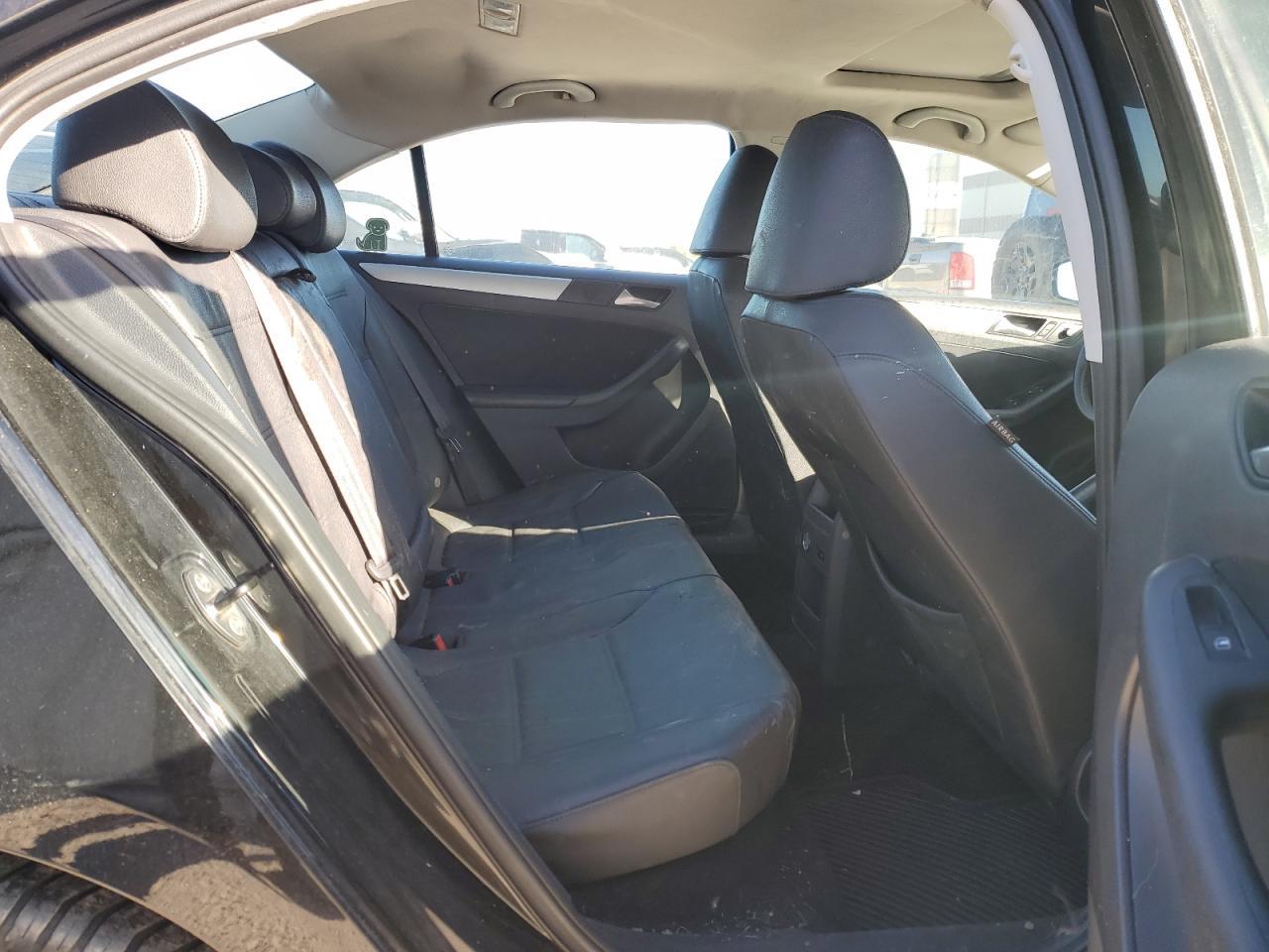 2012 VOLKSWAGEN JETTA