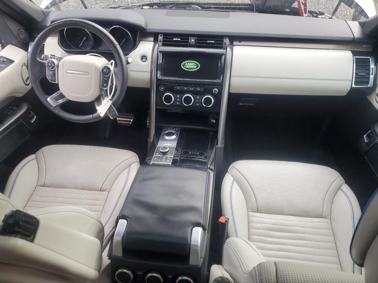 2017 LAND ROVER Discovery