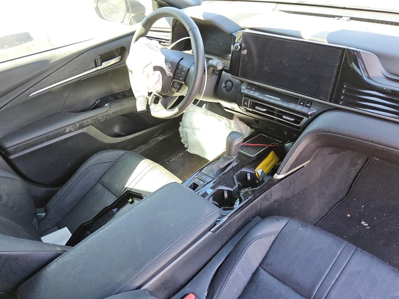2025 TOYOTA CAMRY