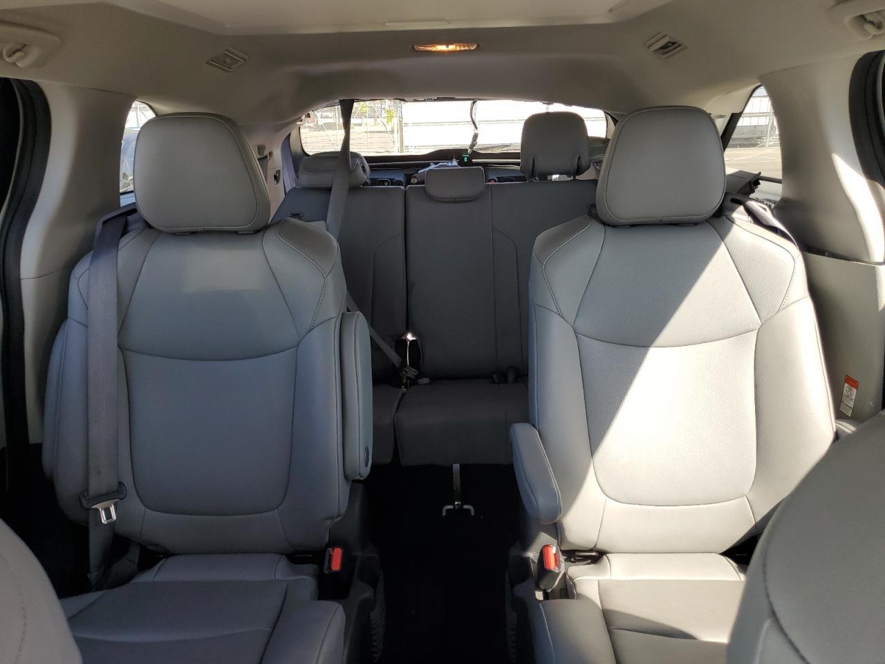 2022 TOYOTA SIENNA