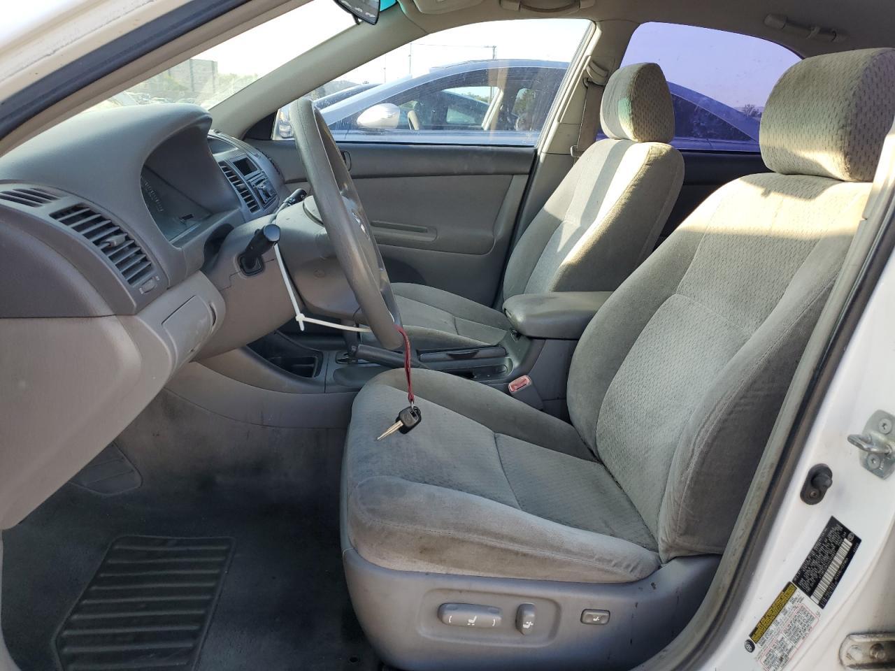 2004 TOYOTA CAMRY