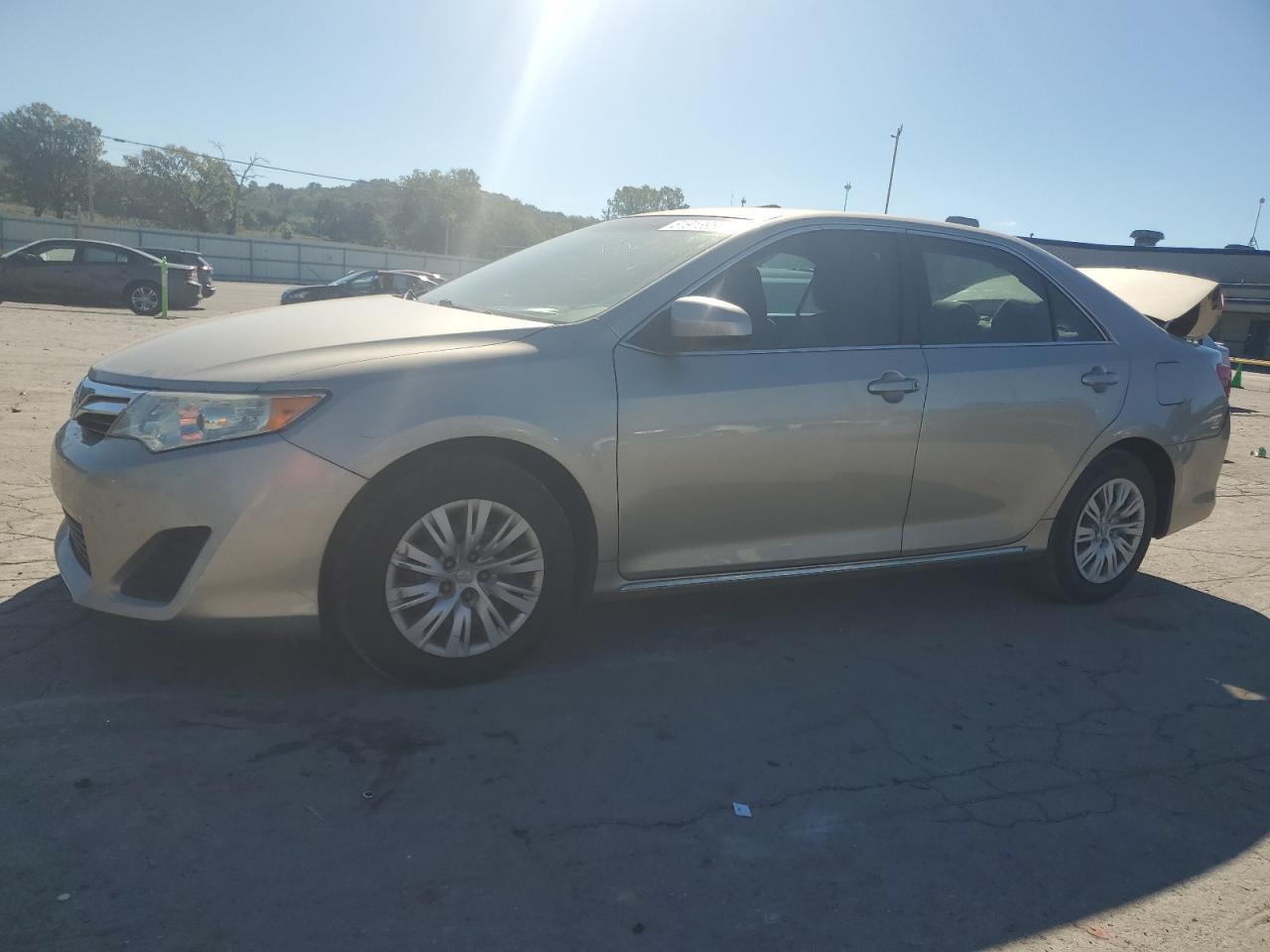 2014 TOYOTA CAMRY