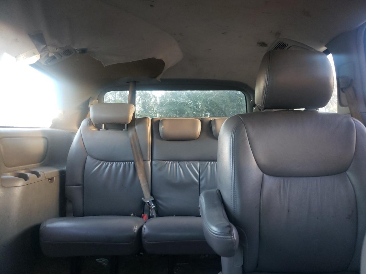 2005 TOYOTA SIENNA