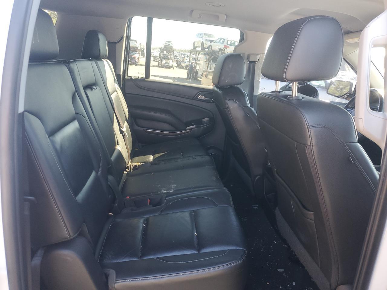 2019 CHEVROLET Suburban