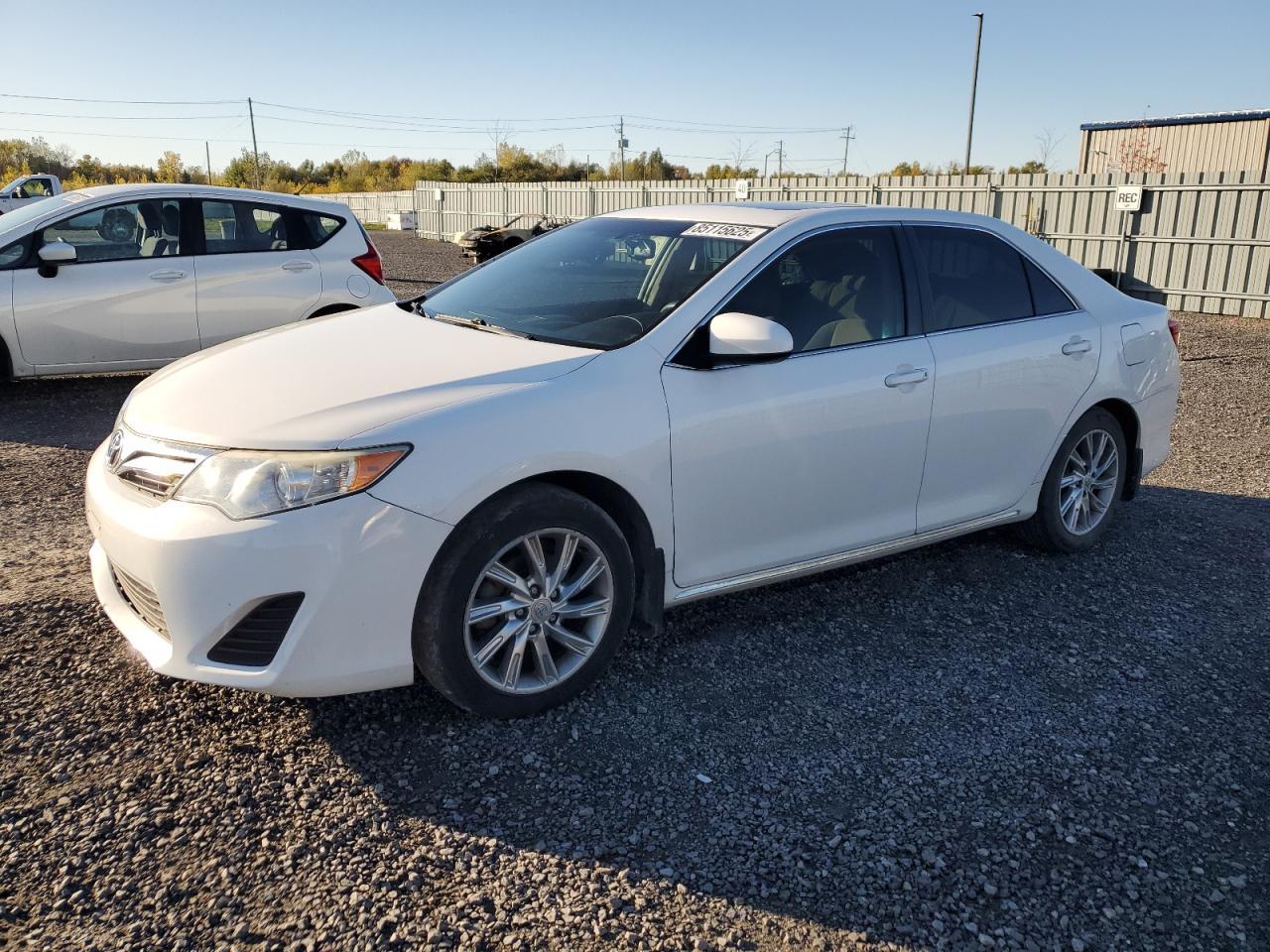 2014 TOYOTA CAMRY