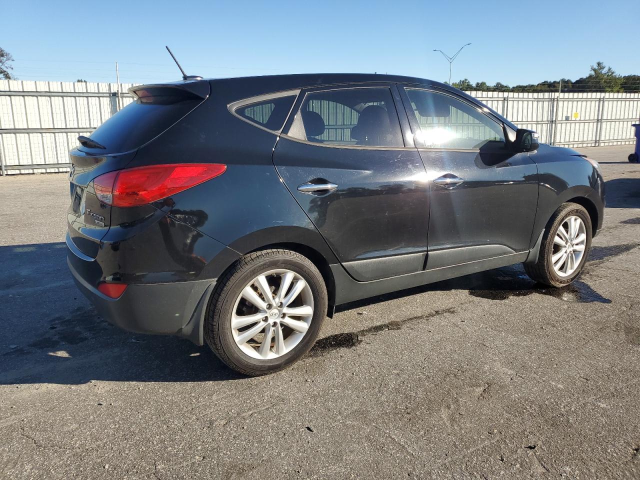 2011 HYUNDAI TUCSON
