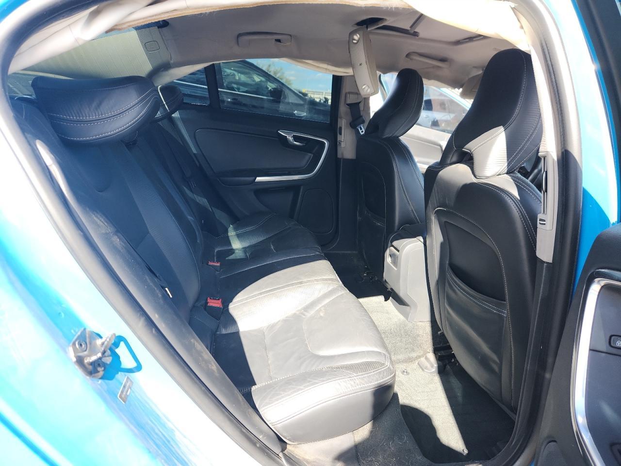 2013 VOLVO S60