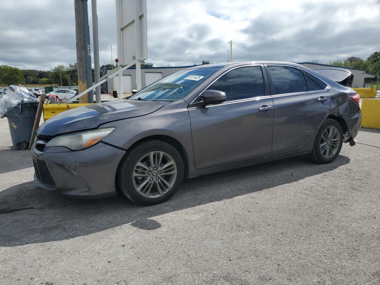 2015 TOYOTA CAMRY