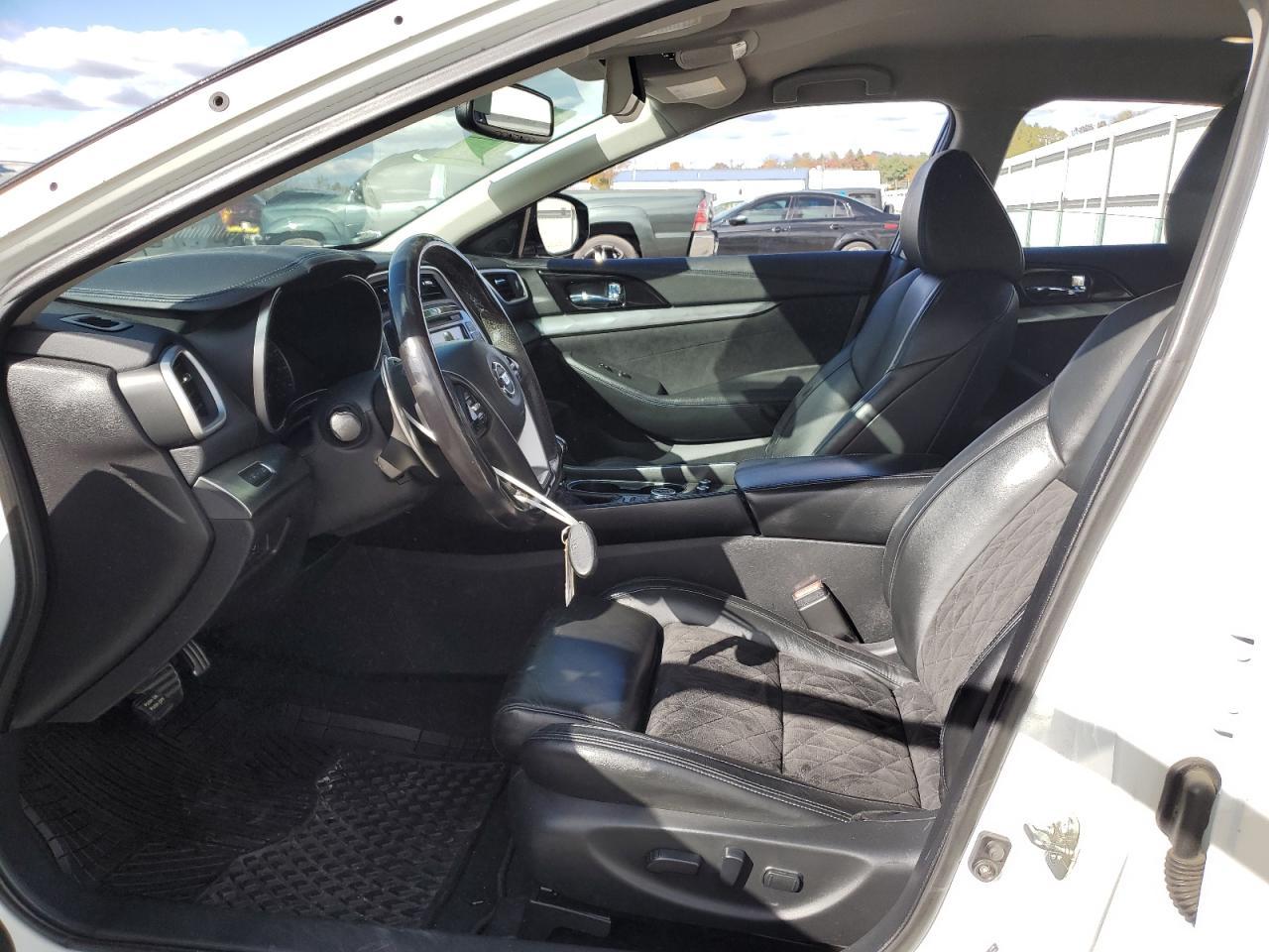 2016 NISSAN Maxima