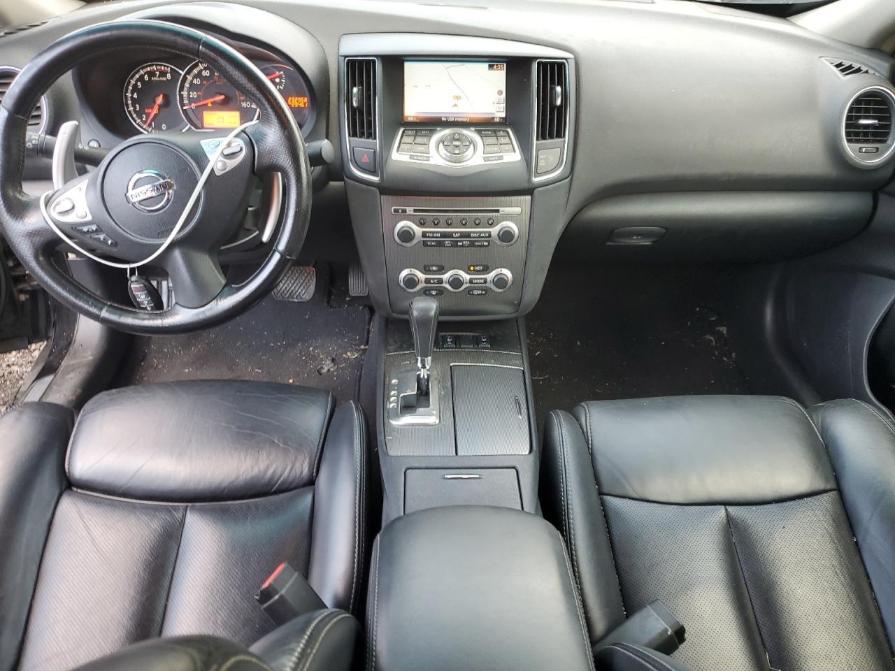 2011 NISSAN Maxima