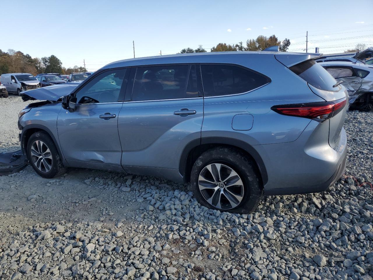 2022 TOYOTA HIGHLANDER