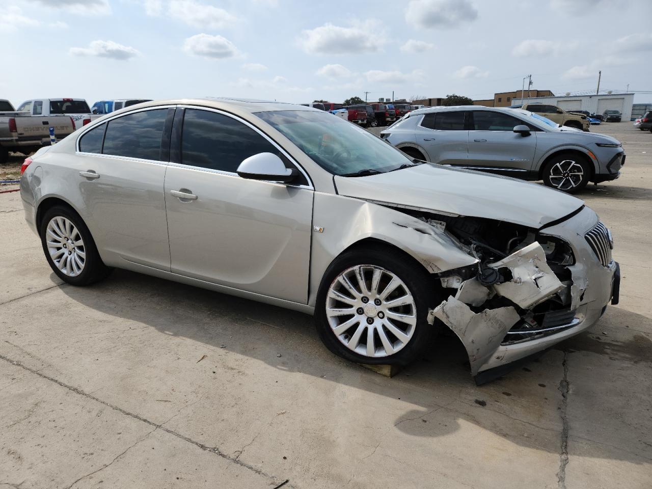2011 BUICK Regal