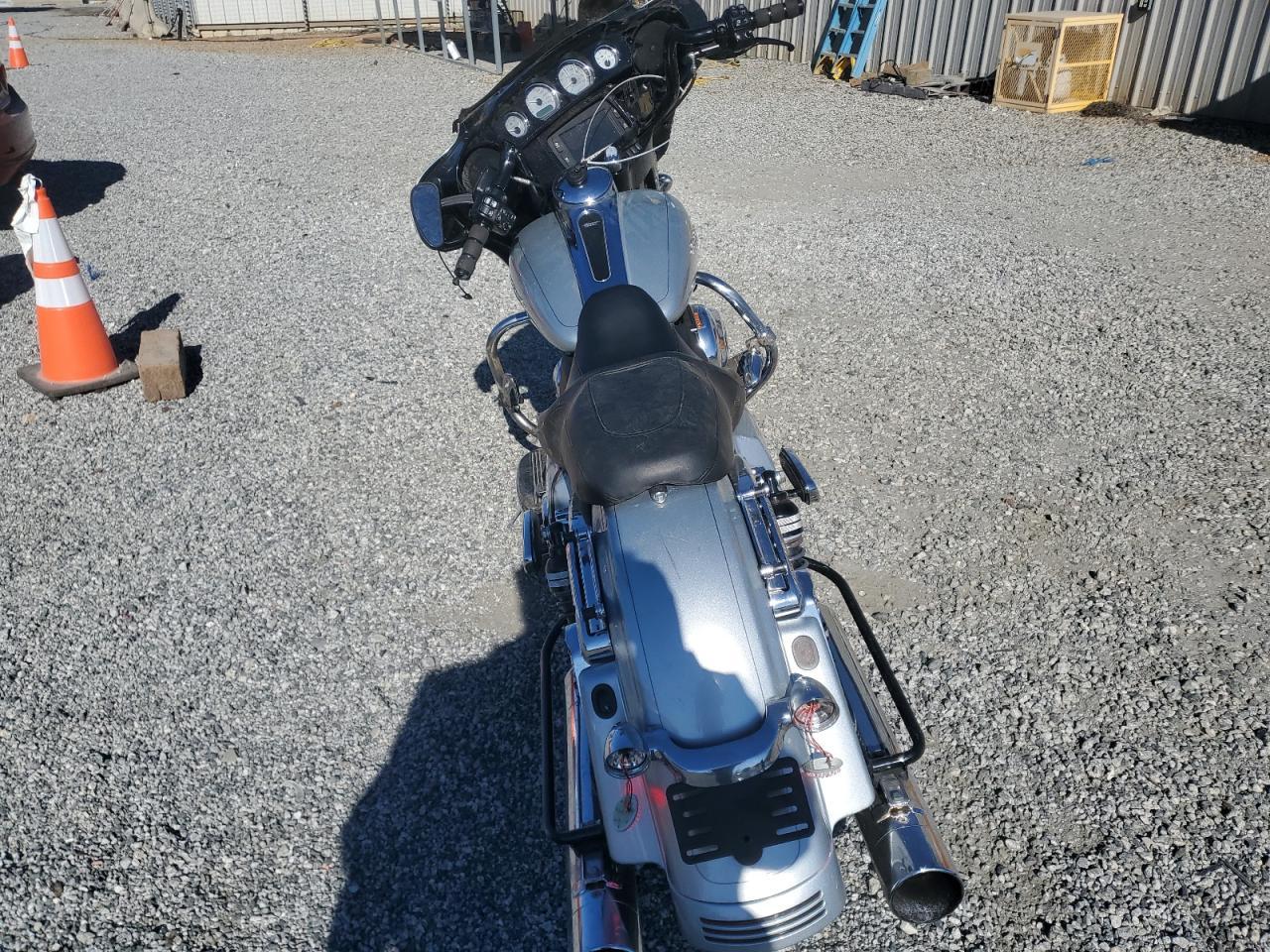 2015 HARLEY-DAVIDSON Flhxs