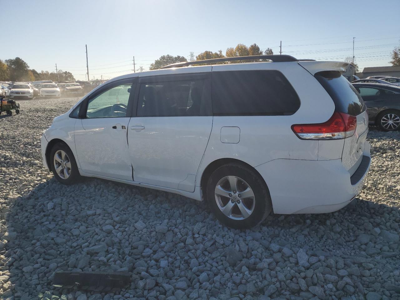 2013 TOYOTA SIENNA